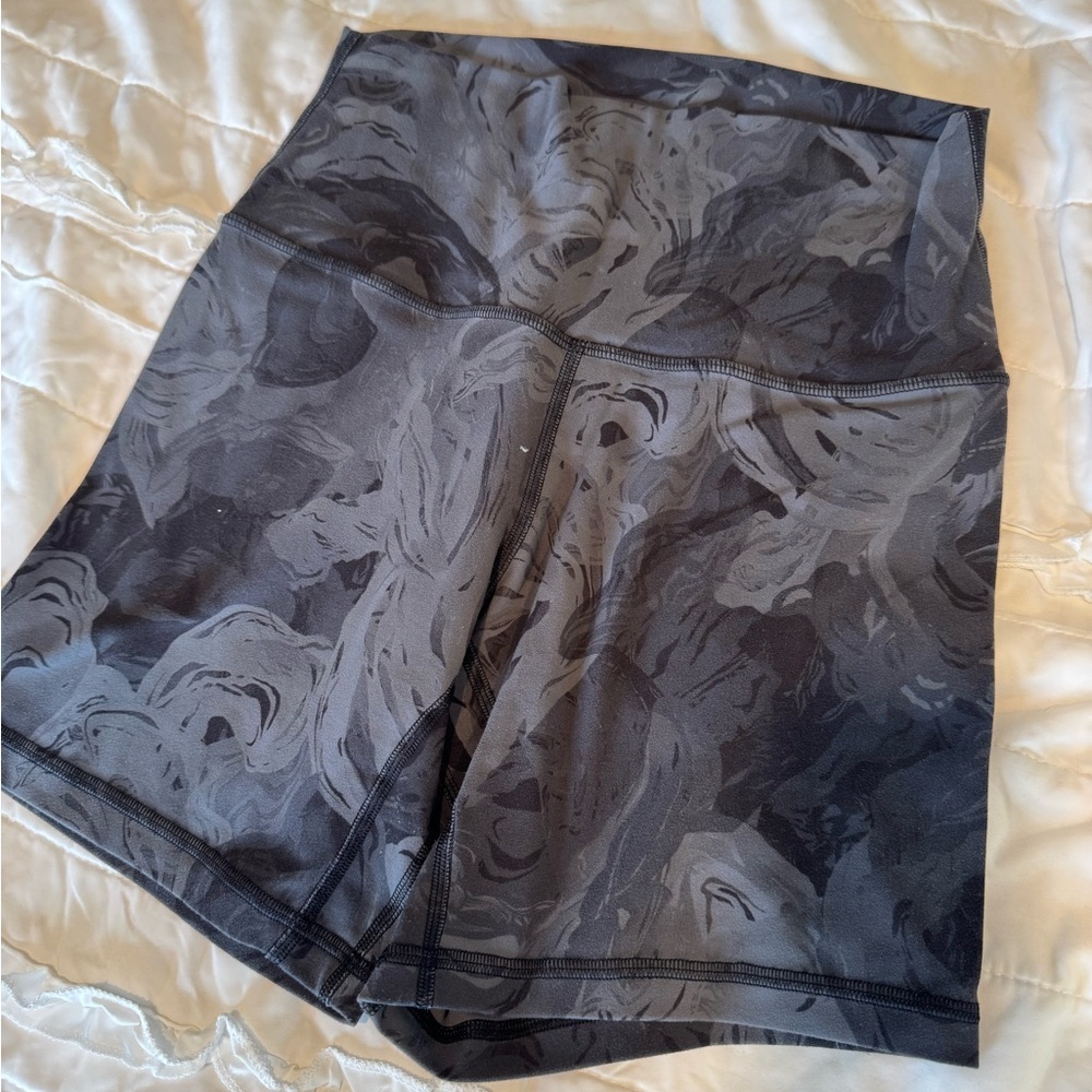 Lululemon Align Shorts 6”